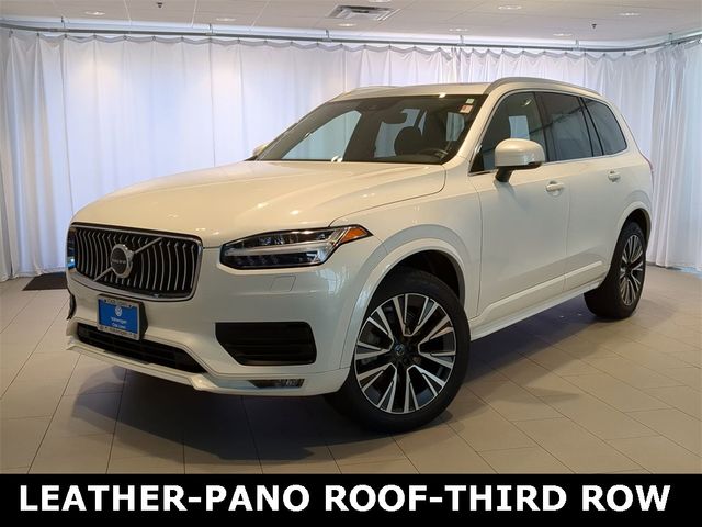 2022 Volvo XC90 Momentum