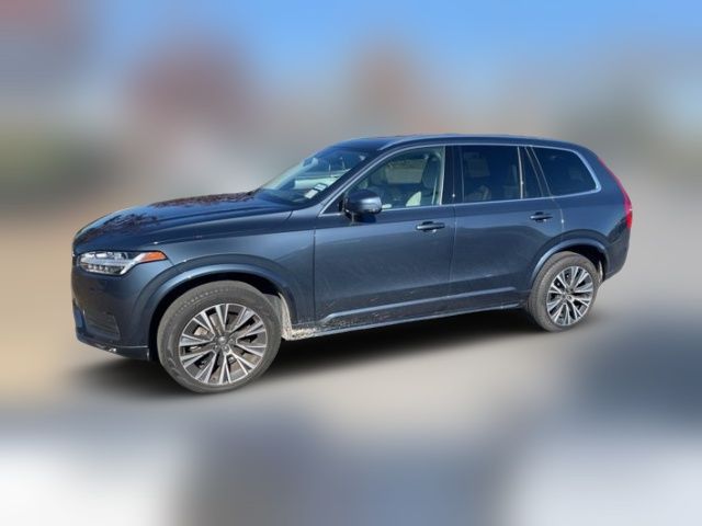 2022 Volvo XC90 Momentum