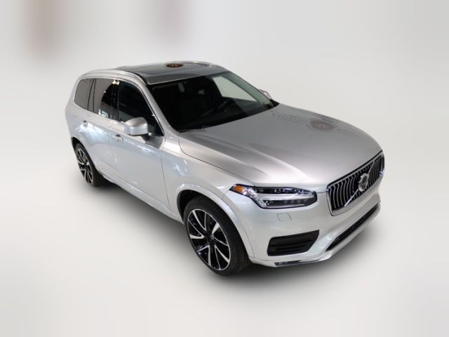 2022 Volvo XC90 Momentum