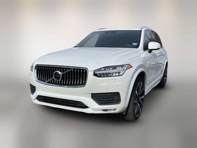 2022 Volvo XC90 Momentum