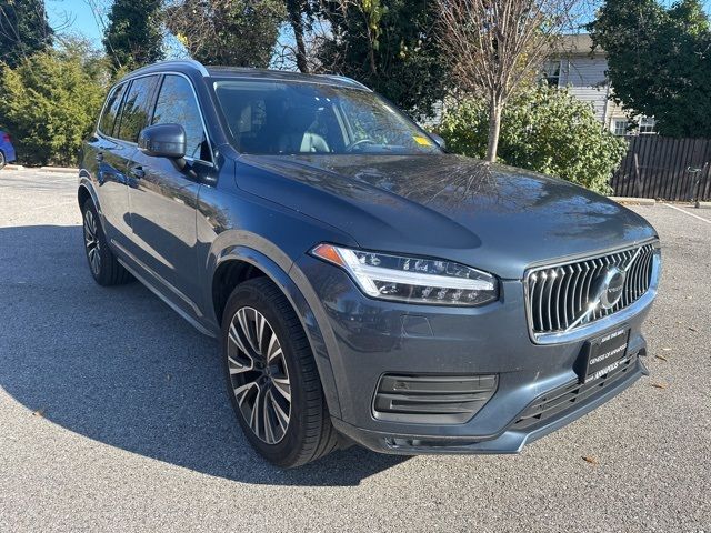 2022 Volvo XC90 Momentum