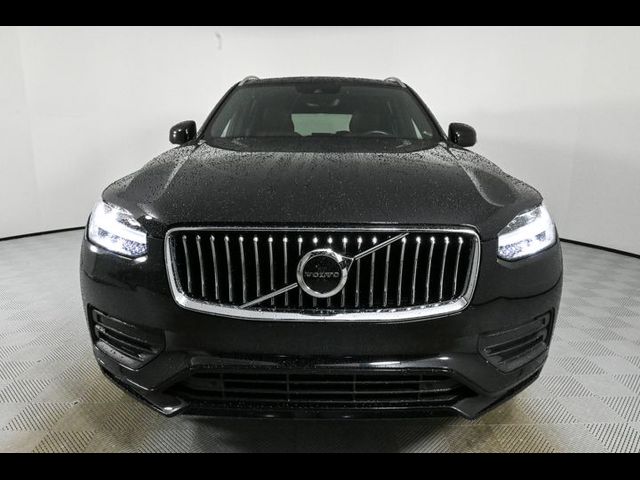 2022 Volvo XC90 Momentum