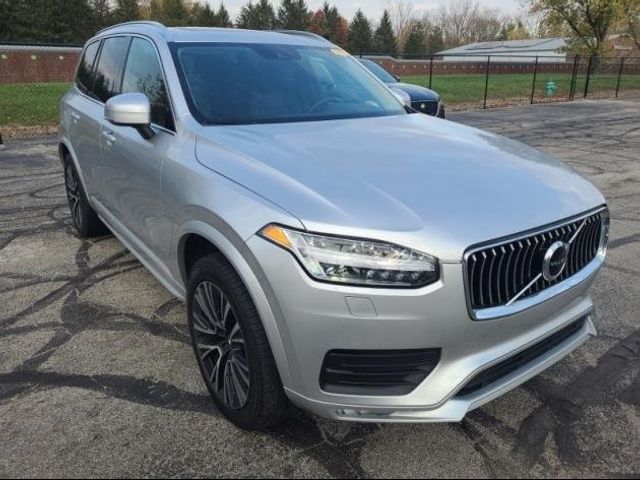 2022 Volvo XC90 Momentum