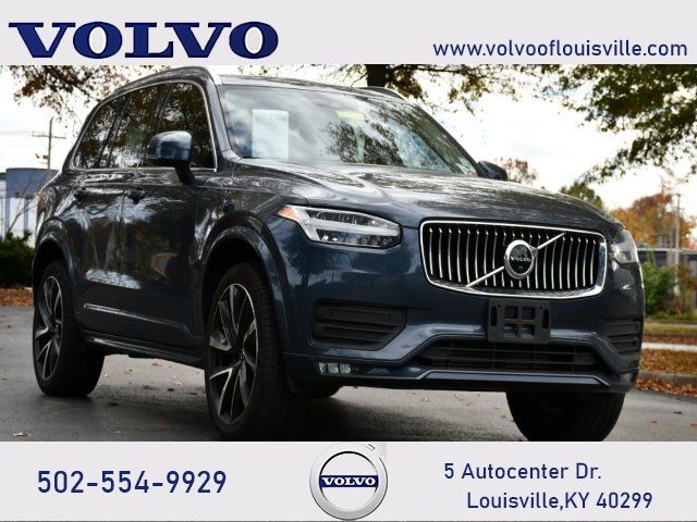 2022 Volvo XC90 Momentum