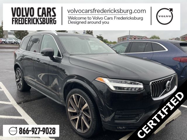 2022 Volvo XC90 Momentum