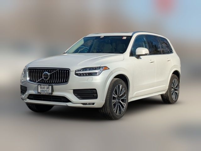 2022 Volvo XC90 Momentum