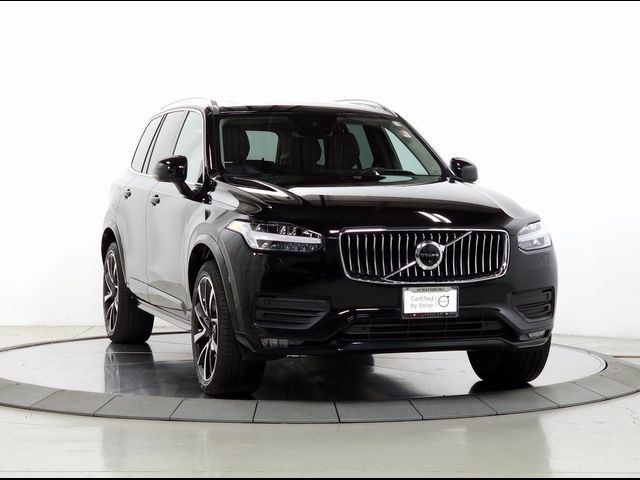 2022 Volvo XC90 Momentum