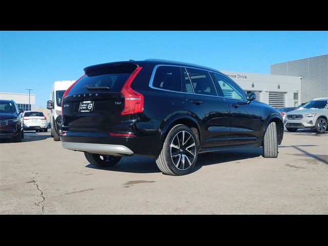 2022 Volvo XC90 Momentum