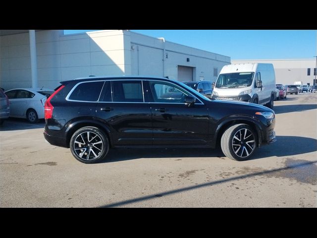 2022 Volvo XC90 Momentum