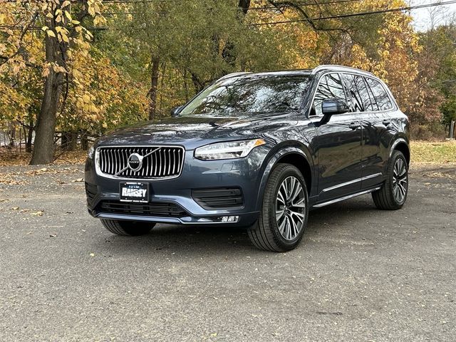 2022 Volvo XC90 Momentum