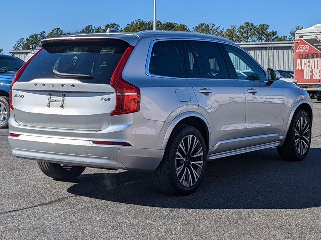 2022 Volvo XC90 Momentum