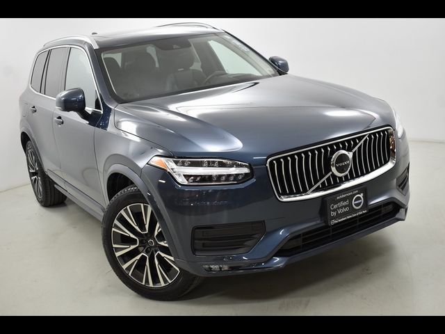 2022 Volvo XC90 Momentum