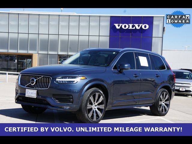 2022 Volvo XC90 Momentum