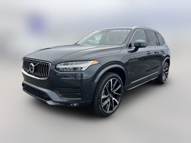 2022 Volvo XC90 Momentum