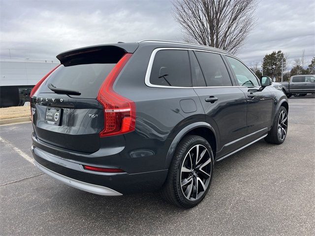 2022 Volvo XC90 Momentum