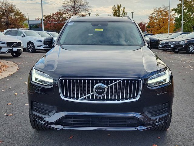 2022 Volvo XC90 Momentum