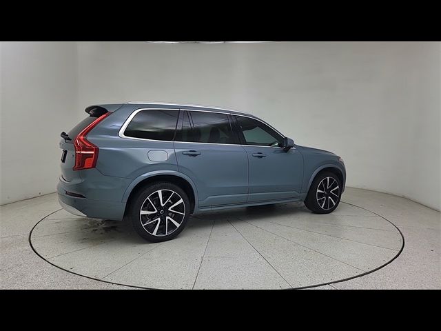 2022 Volvo XC90 Momentum