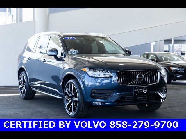 2022 Volvo XC90 Momentum