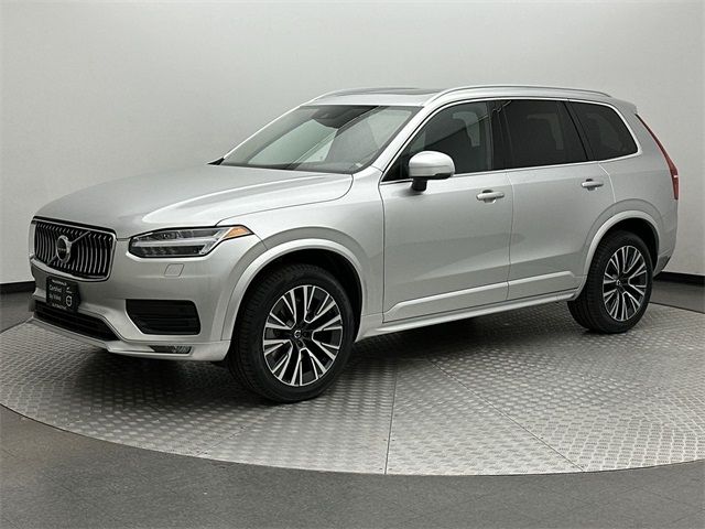 2022 Volvo XC90 Momentum