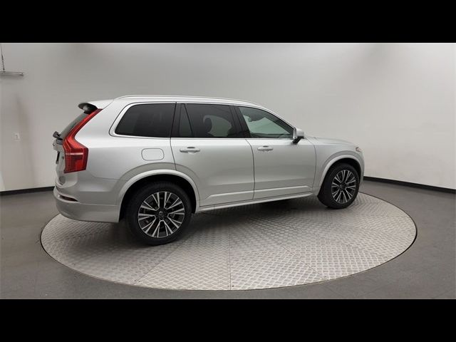 2022 Volvo XC90 Momentum