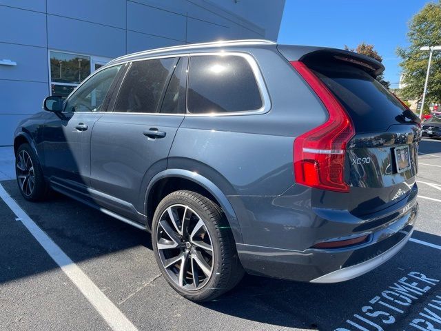 2022 Volvo XC90 Momentum