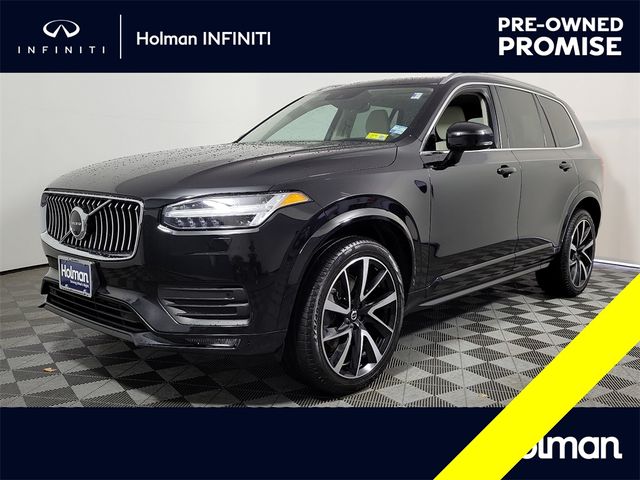 2022 Volvo XC90 Momentum