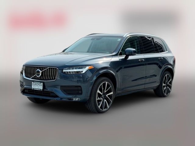 2022 Volvo XC90 Momentum