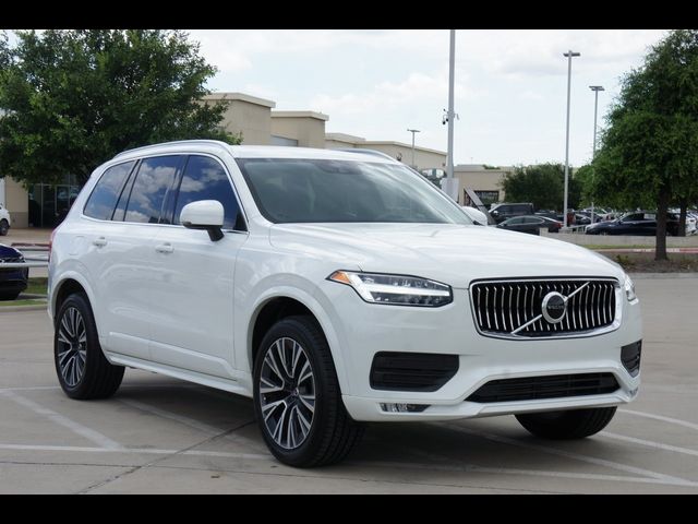 2022 Volvo XC90 Momentum