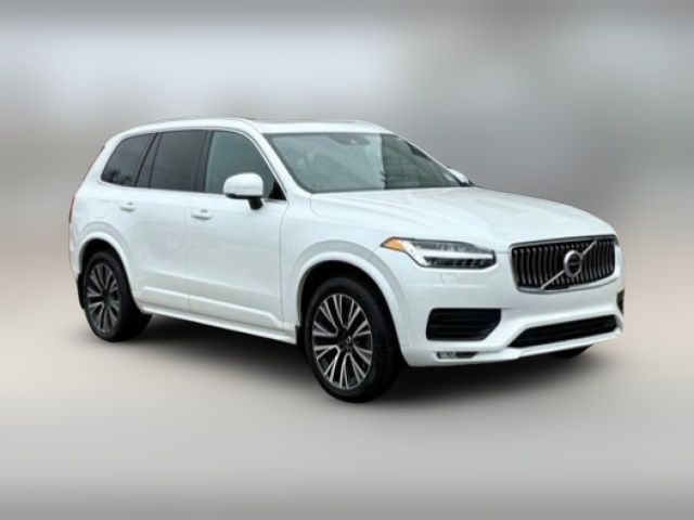 2022 Volvo XC90 Momentum