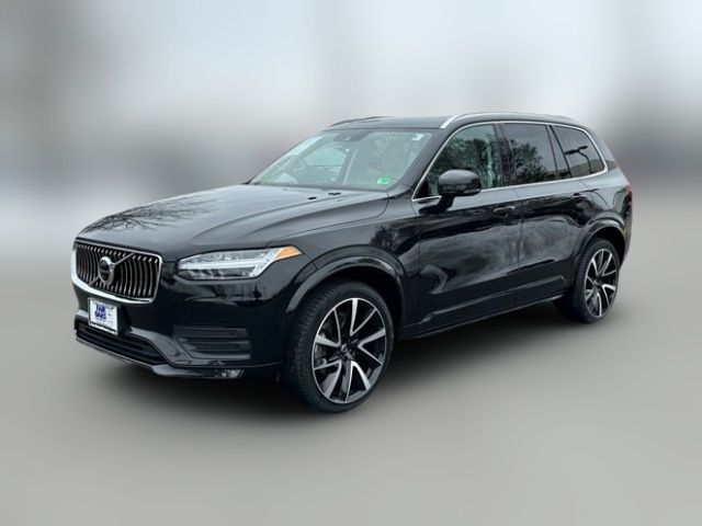 2022 Volvo XC90 Momentum