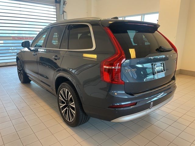 2022 Volvo XC90 Momentum