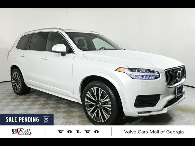 2022 Volvo XC90 Momentum