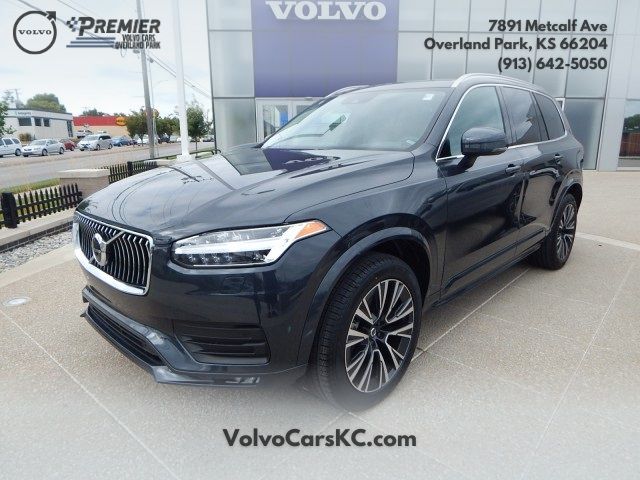 2022 Volvo XC90 Momentum