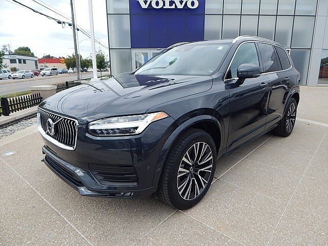 2022 Volvo XC90 Momentum