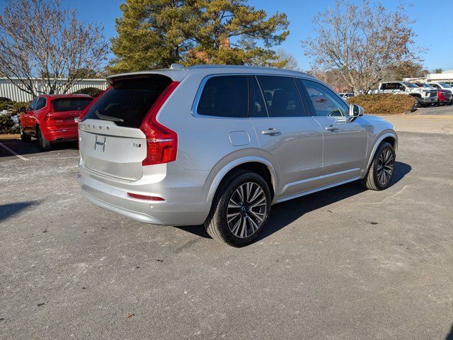 2022 Volvo XC90 Momentum