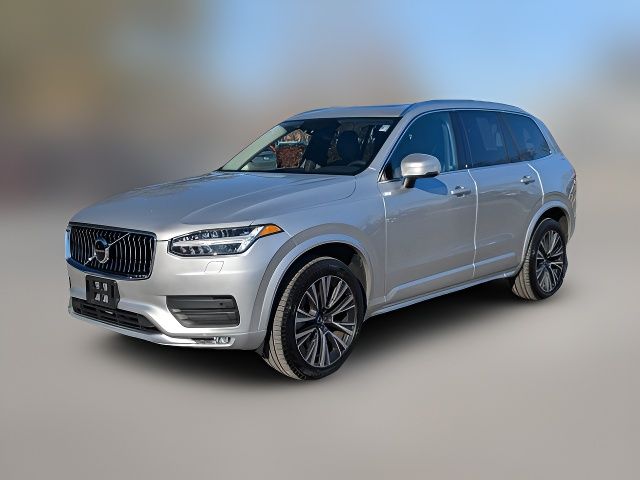 2022 Volvo XC90 Momentum