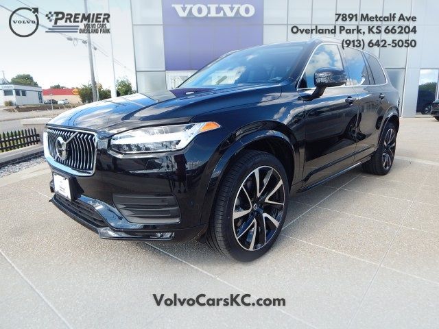 2022 Volvo XC90 Momentum