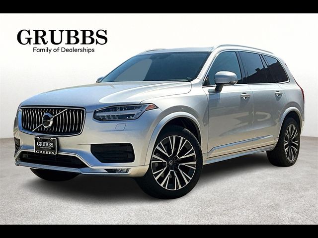 2022 Volvo XC90 Momentum