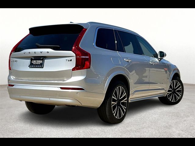 2022 Volvo XC90 Momentum