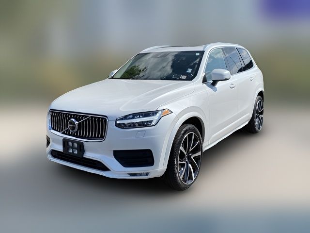 2022 Volvo XC90 Momentum