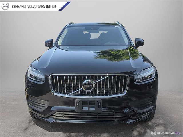 2022 Volvo XC90 Momentum