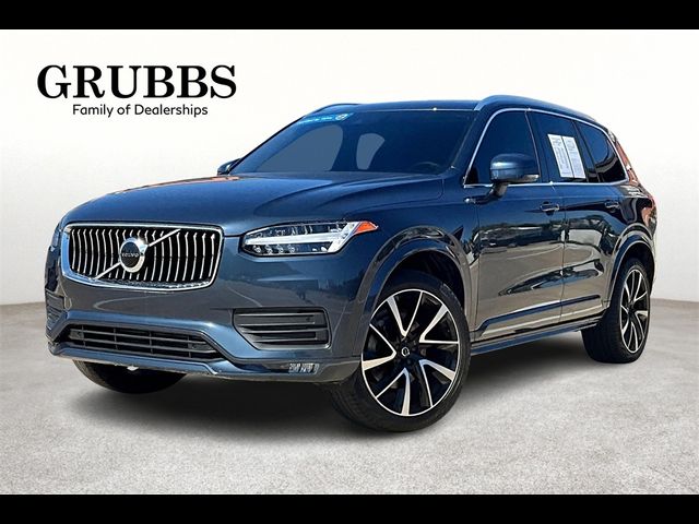 2022 Volvo XC90 Momentum