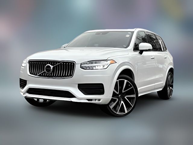 2022 Volvo XC90 Momentum