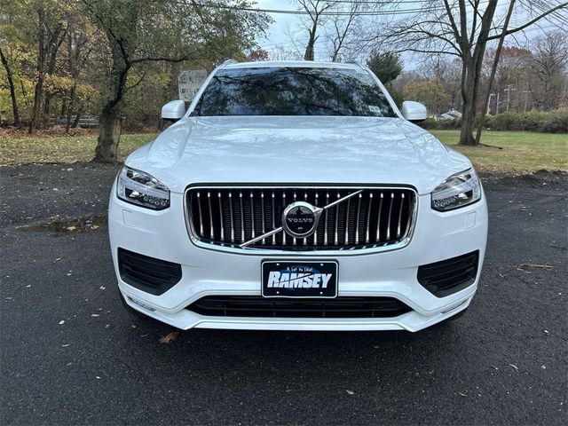 2022 Volvo XC90 Momentum