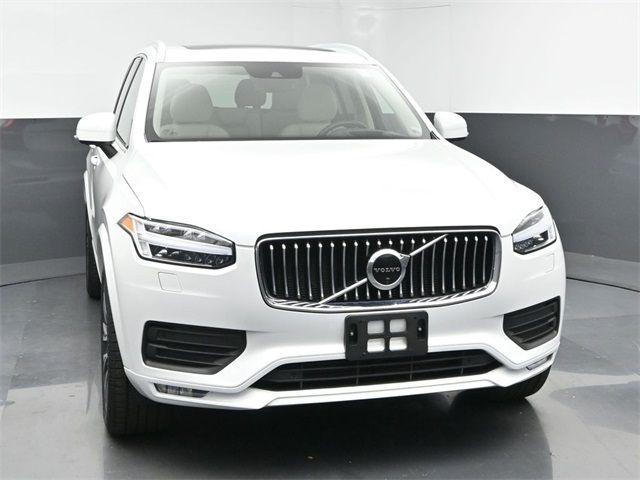 2022 Volvo XC90 Momentum