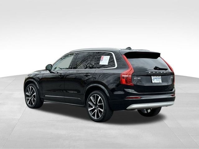 2022 Volvo XC90 Momentum