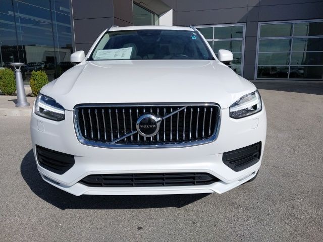 2022 Volvo XC90 Momentum