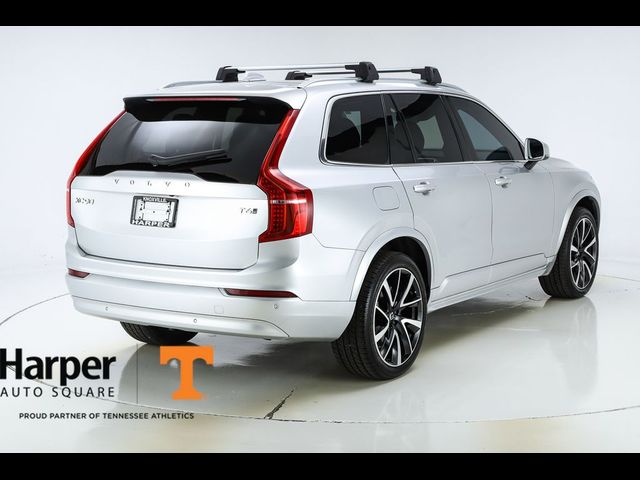 2022 Volvo XC90 Momentum
