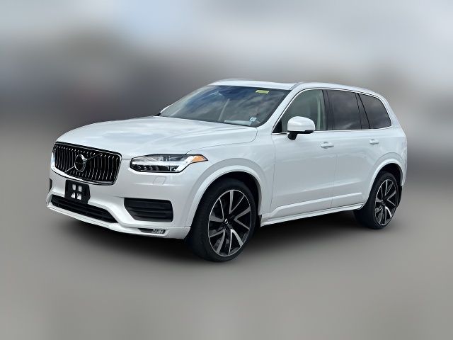 2022 Volvo XC90 Momentum