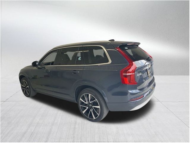 2022 Volvo XC90 Momentum